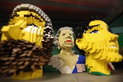 Personnage créé à partir de blocs Lego