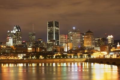 Ville de Montréal dans la nuit