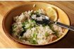 Coriandre fraîche est un ingrédient clé dans Chipotle's rice recipe.