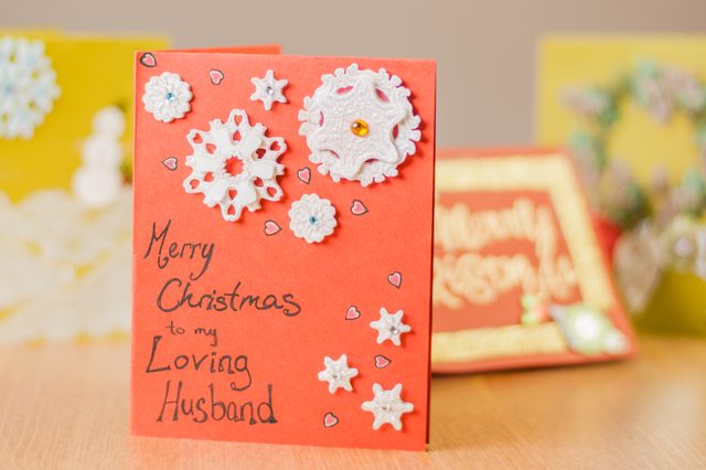 Comment faire pour créer une carte de Noël à un mari aimant