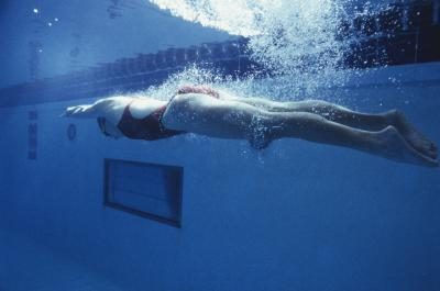La natation est plus facile sur vos articulations que d'autres exercices d'aérobie comme la course.