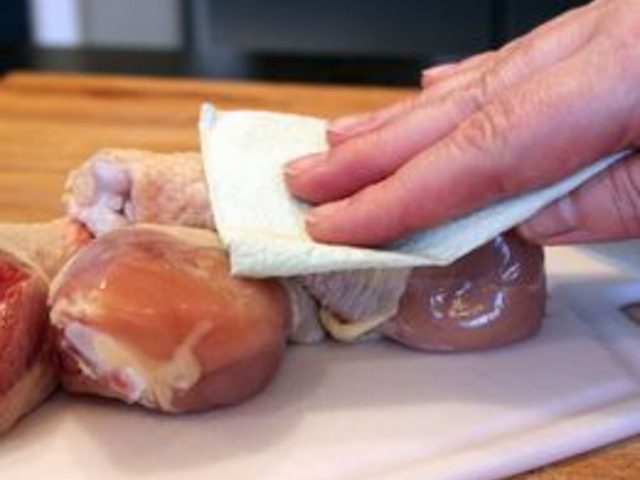 Comment faire Cuisses de poulet délicieuse poêlée