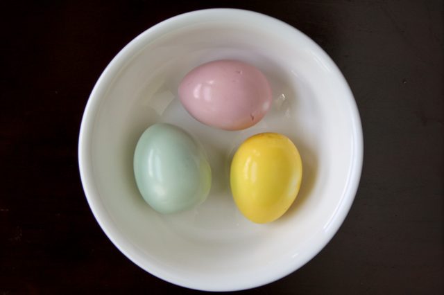 Comment teindre blancs d'œufs bouillis