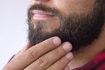 Comment prévenir les cheveux gris sur un Barbe