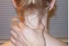 Retirer noeuds musculaires dans le cou
