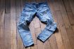Comment faire pour réparer des jeans déchirés dans l'entrejambe