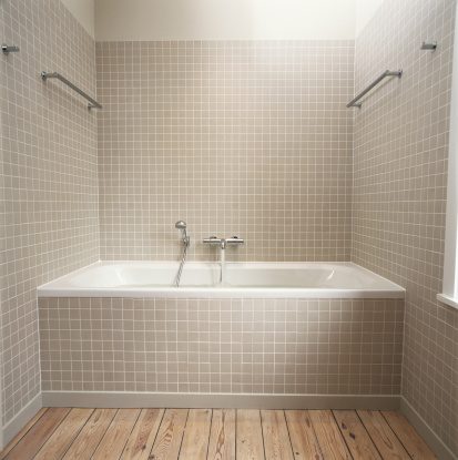Choisissez la plus petite salle de bains dans votre maison.
