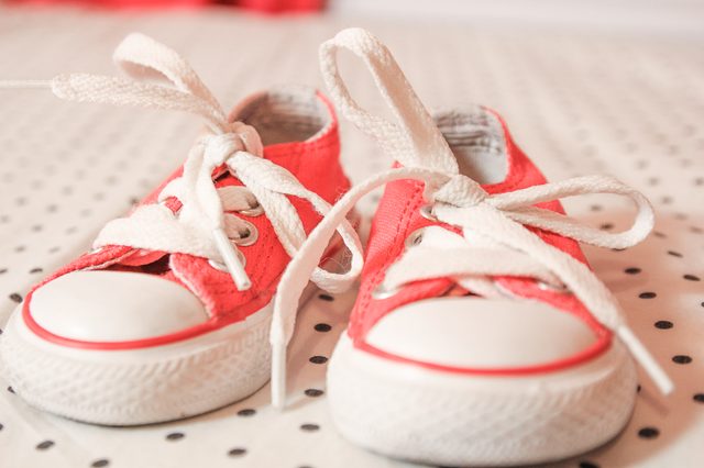 Comment attacher vos souliers Étape par étape pour les enfants